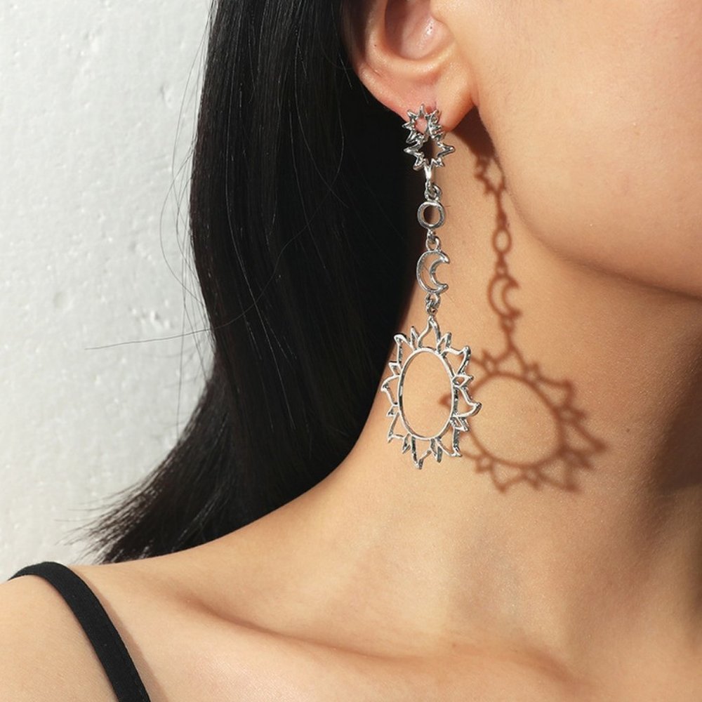 New Silver Sun/Moon Hollow Asymmetrical Earrings